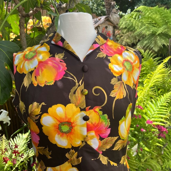 Vintage Windsor Dress - Picture 2 of 7